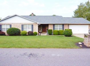 106 Hidden Valley Dr, Scott Depot, WV 25560