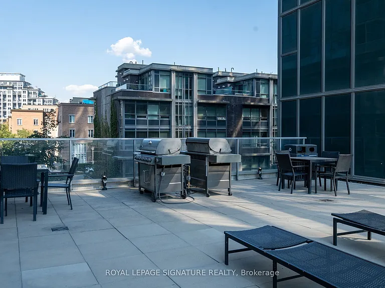 59 E Liberty St #905 — Photo 40