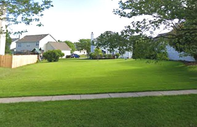 1st image of 202 Cascade Dr