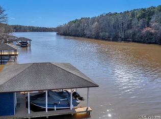 740 Summit Ln, Bracey, VA 23919