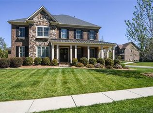 1004 Desborough Dr, Matthews, NC 28104