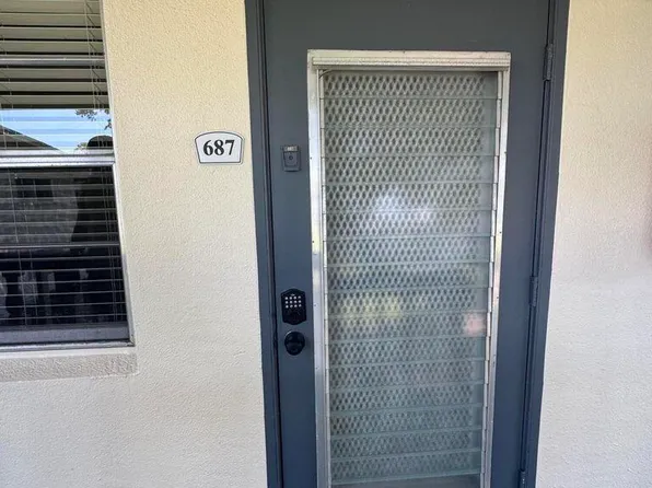 687 Durham Y, Deerfield Beach, FL 33442