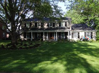 3002 Lightheart Rd, Glenview Hills, KY 40222