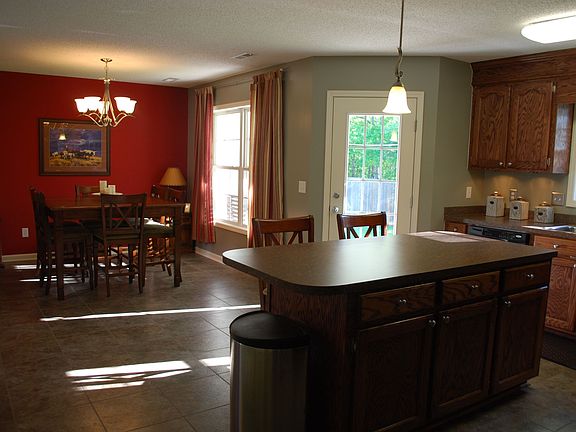 Kitchen & Dining Room