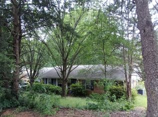 103 Phillips Ln, Greer, SC 29650