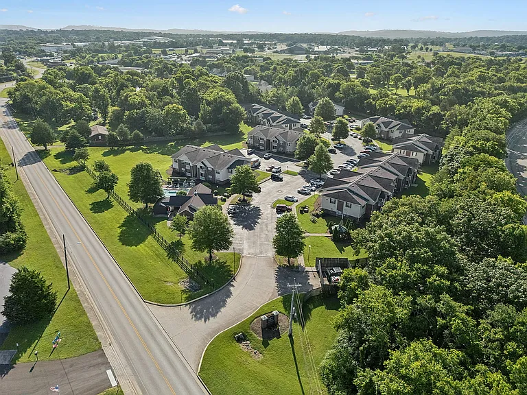 Meadows of Lebanon Apartments — Photo 67