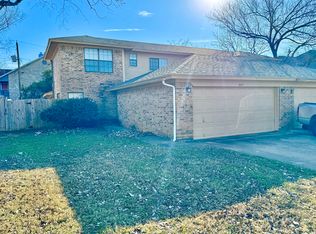 809 Betty Ct, Hurst, TX 76053