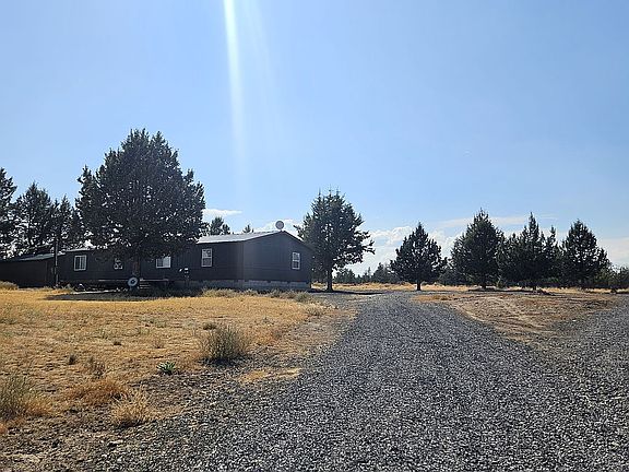 Wrap around driveway 