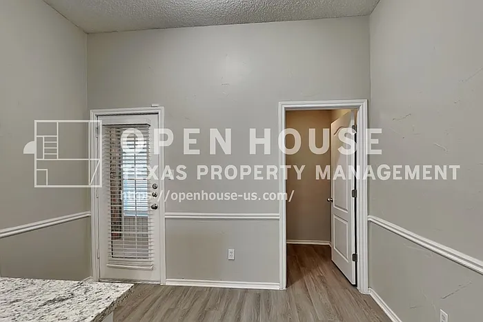 6621 Sunny Hill Dr — Photo 8
