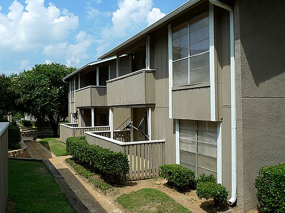 3rd image of 600 W Avalon Ave APT 285