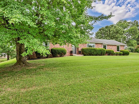 3rd image of 3056 Williamsburg Rd