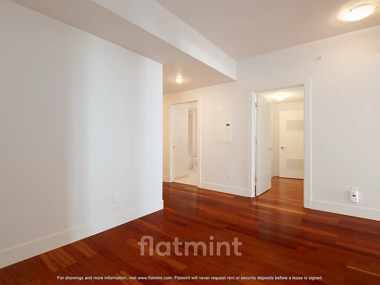 2911 2nd Ave #1106 — Photo 13