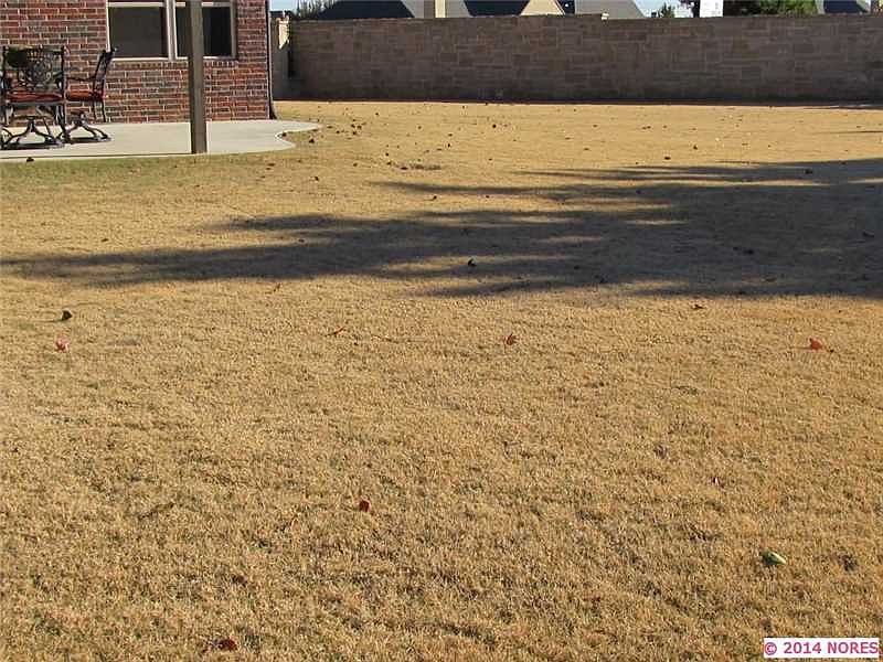 2nd image of 10757 S 96th Pl