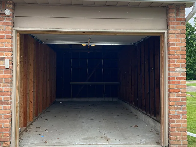 Woodside — Photo 16