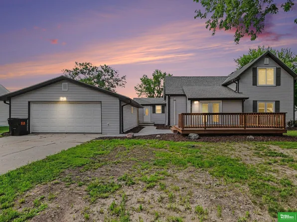 318 S 1st St, Pender, NE 68047