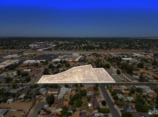 1101 Castro Ln, Bakersfield, CA 93304