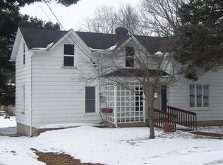 231 W Thomas St, Poynette, WI 53955