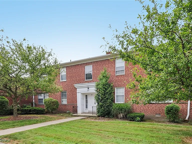3279 Warrensville Center Rd #15D — Photo 2