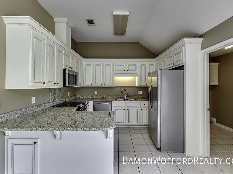 131 Hunters Row — Photo 22