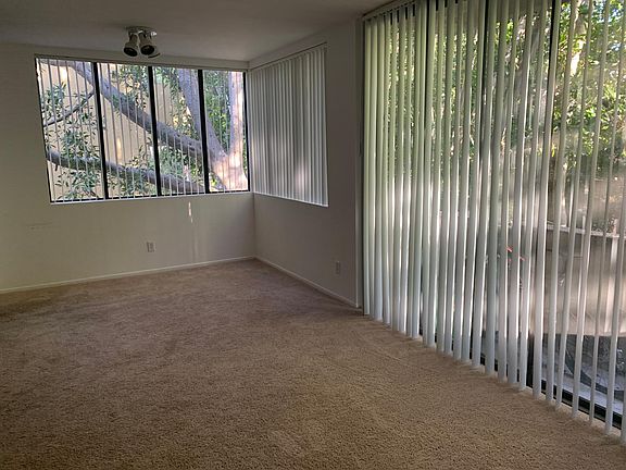 Dining Room and Balcony.