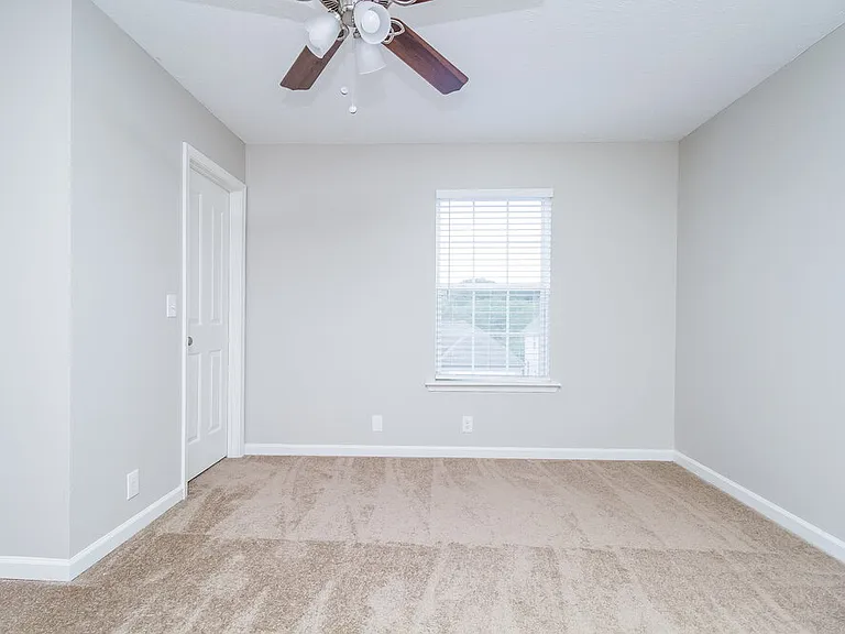 8856 Cressent Glen Ct — Photo 15