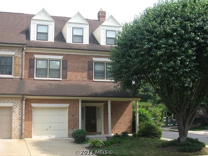 1st image of 6317 Chaucer Ln