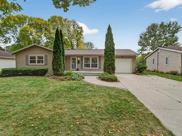 1506 Lynndale Rd, Madison, WI 53711