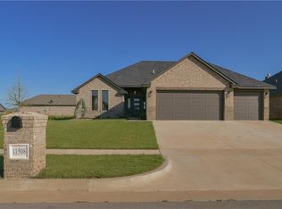 11508 NW 106th St, Yukon, OK 73099