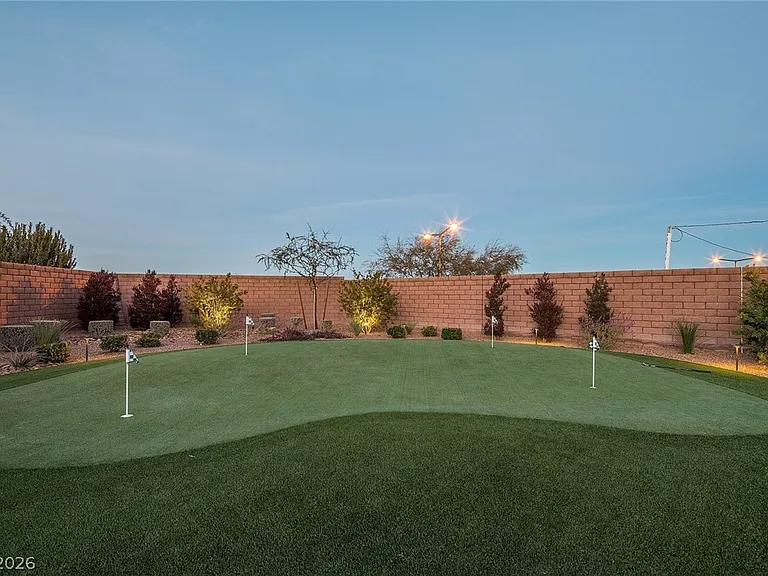 18 Garden Rain Dr — Photo 39