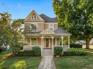 245 N Elm St, Waterman, IL 60556