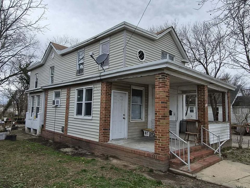 1st image of 428 N 6th St