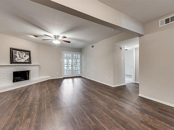5th image of 531 W Lookout Dr APT 228
