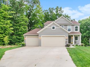 13461 Stafford Dr, Nunica, MI 49448