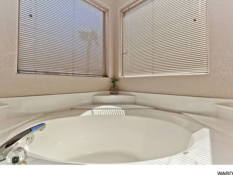 820 Granada Vereda — Photo 13