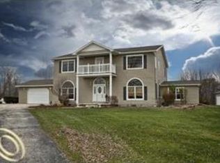 7942 Lindsey Rd, Casco, MI 48064