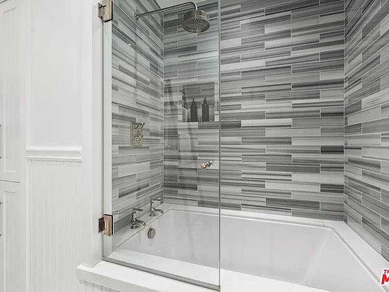 2107 El Roble Ln — Photo 25