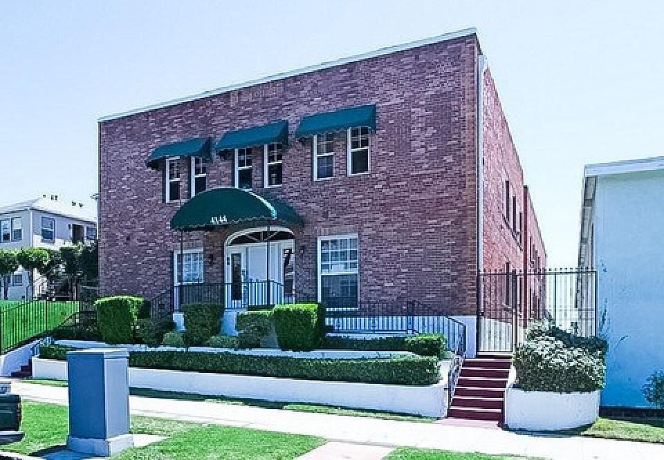1st image of 4144 W Adams Blvd