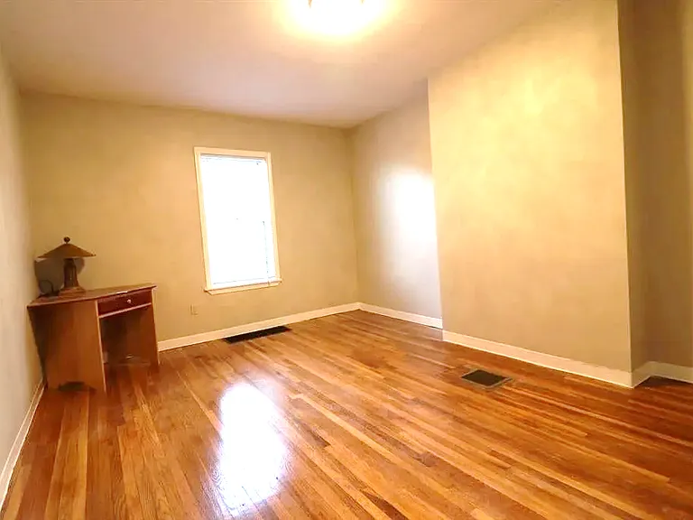 9 Columbia St #1 — Photo 4