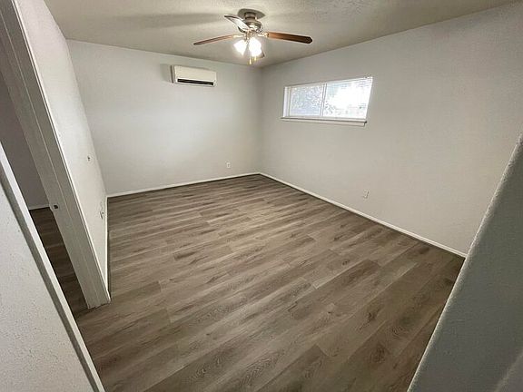 4th image of 2128 Oakdale St APT 17