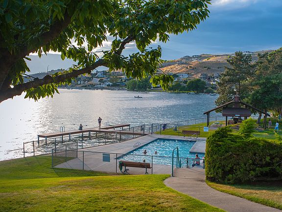 L.C. Shores Community Access