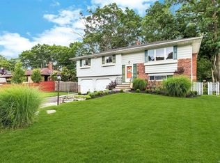 83 Otis Rd, Islip Terrace, NY 11752