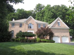15 Ridge Rd, Warren, NJ 07059