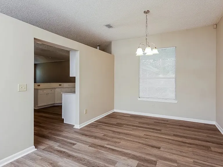 11820 Lake Fern Dr — Photo 8