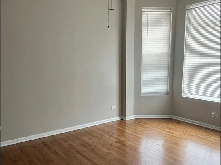 1523 N Harding Ave — Photo 11