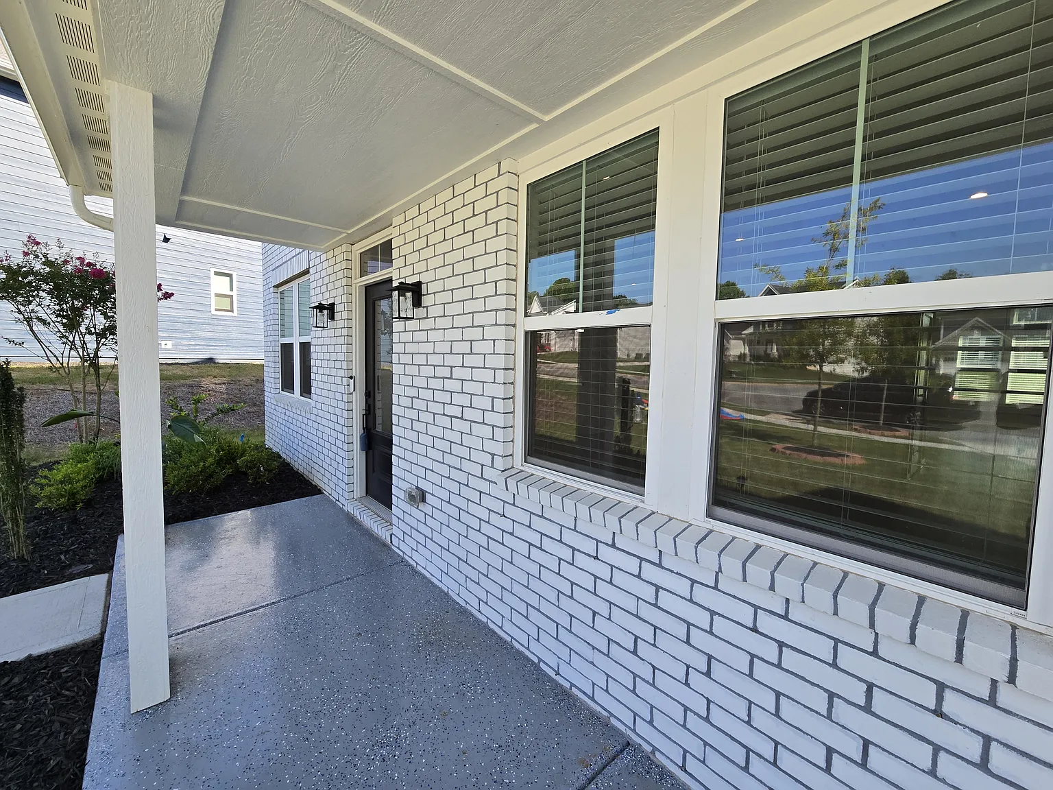 5 bed, 3155 sqft, $2,700 — Photo 3
