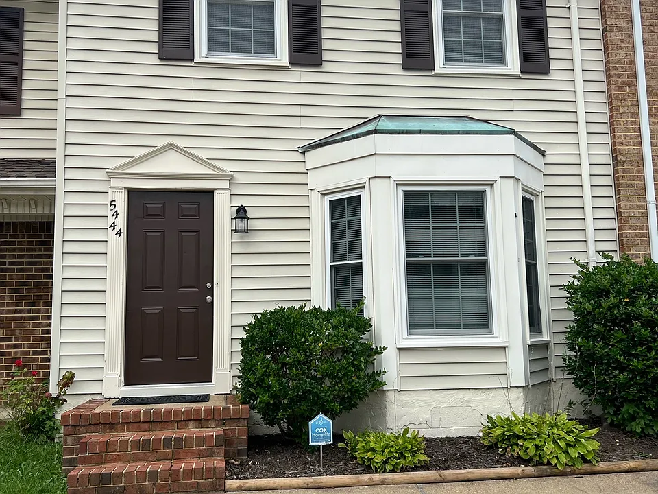 5444 Scholarship Dr #1