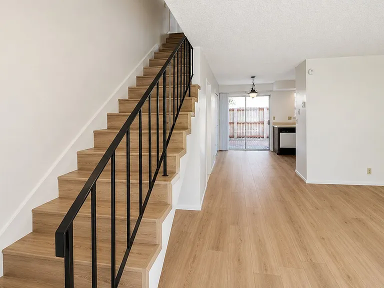 1338 Galleon Way #C — Photo 2