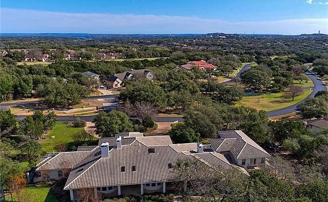 1st image of 4 Club Estates Pkwy