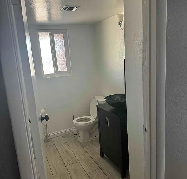 580 Chelsea Dr — Photo 3