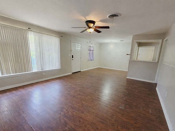 3rd image of 3408 38th St